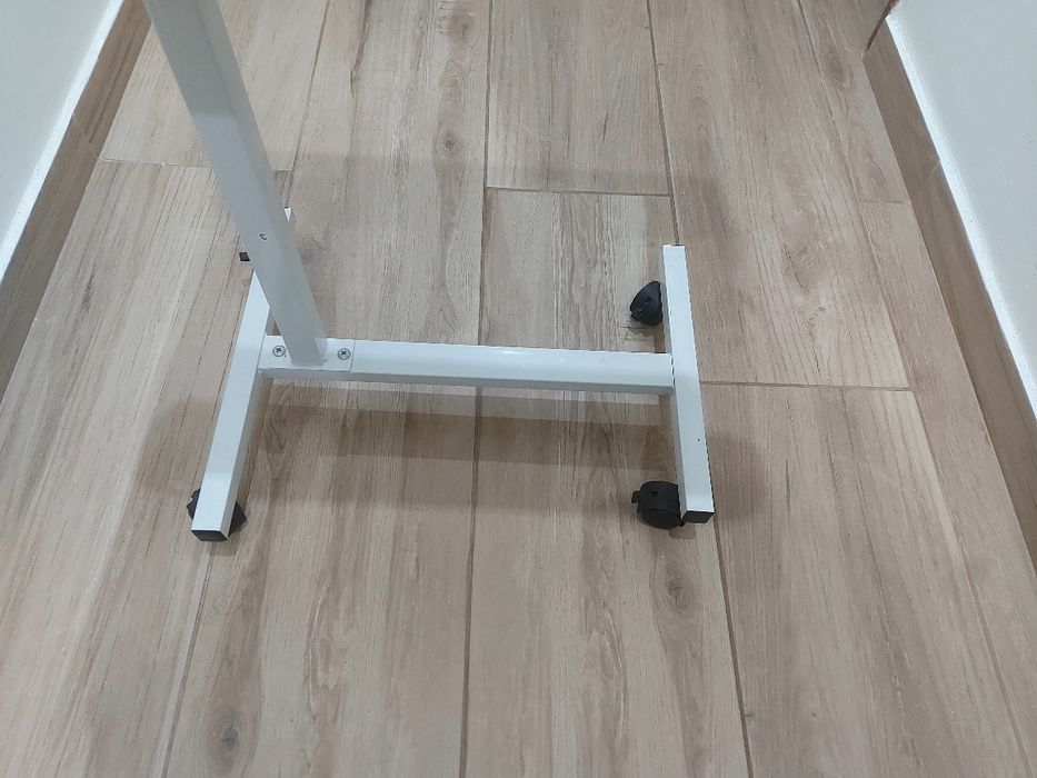 Secretária Secretárias mesas de apoio pc etc