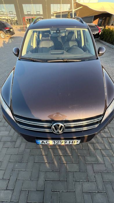 Volswagen Tiguan 2015 2.0 бенз