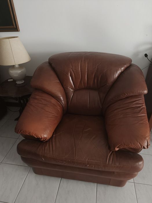 Sofás e móvel de sala