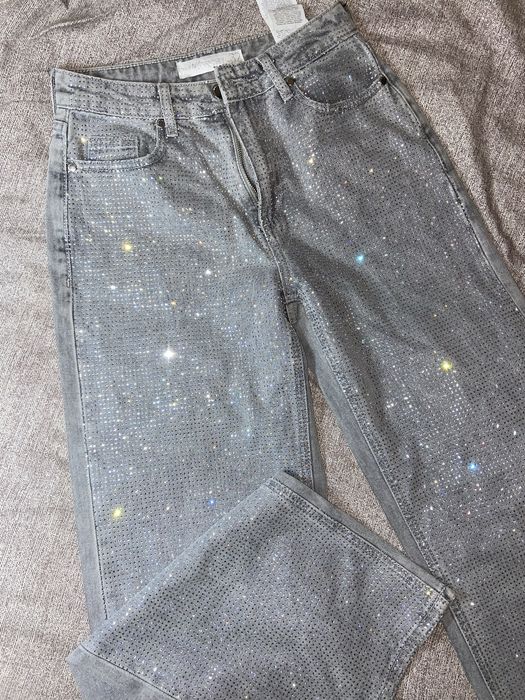 Джинсы со стразами