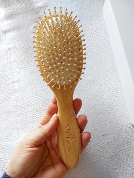 Escova cabelos Guerlain