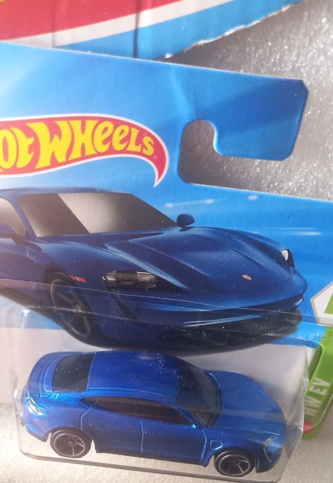 Porsche Taycan turbo S hot wheels