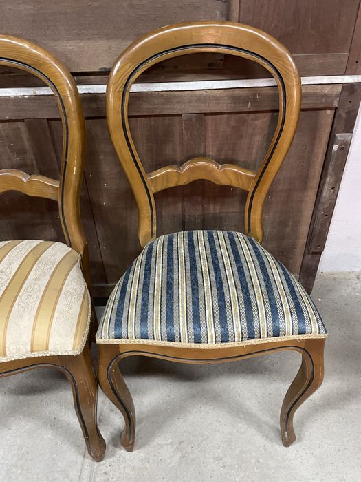 Conjunto de 3 Cadeiras Antigas em Madeira Maciça