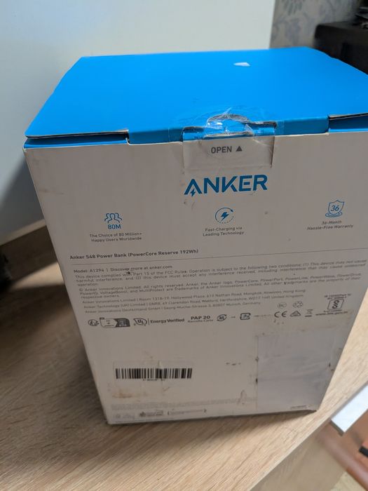 Павер банк Anker 548