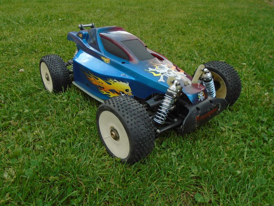 Podwozie Spalinowe Graupner NITRO 1:8 4WD Model RC