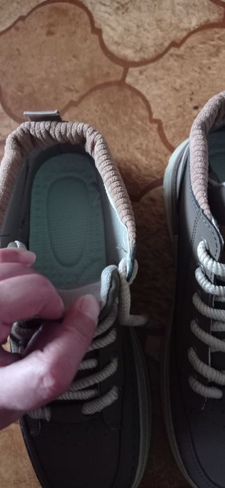 Buty sportowe 43, 5 -27,5 cm