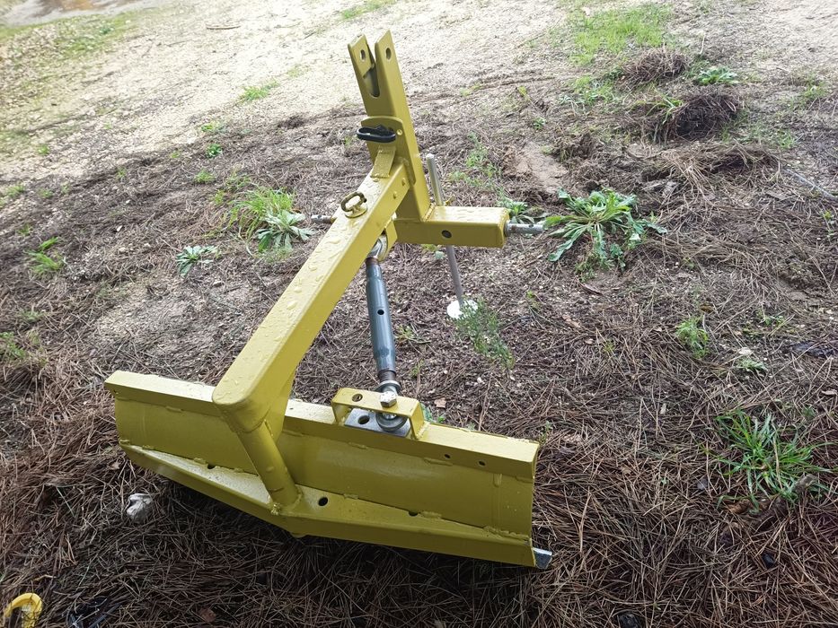 Rodo raspadeira pá niveladora