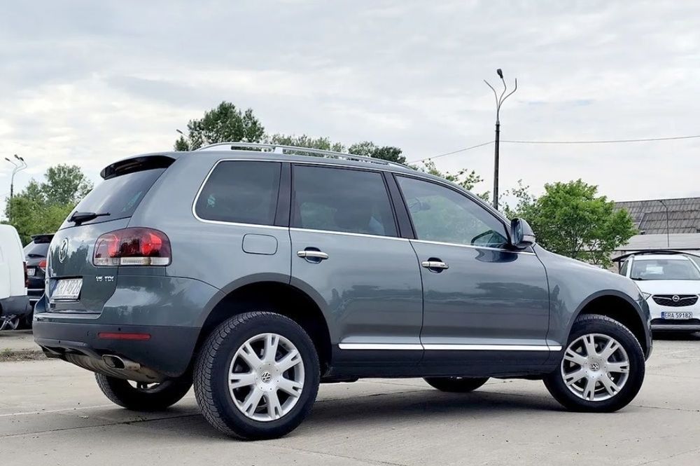 Продам Volkswagen Touareg 3.0 TDI