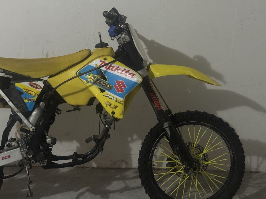 Rm250 para restauro s/documentos