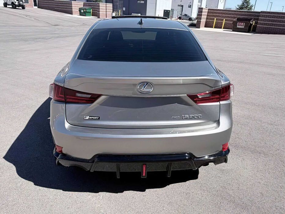 Lexus IS 300      2016