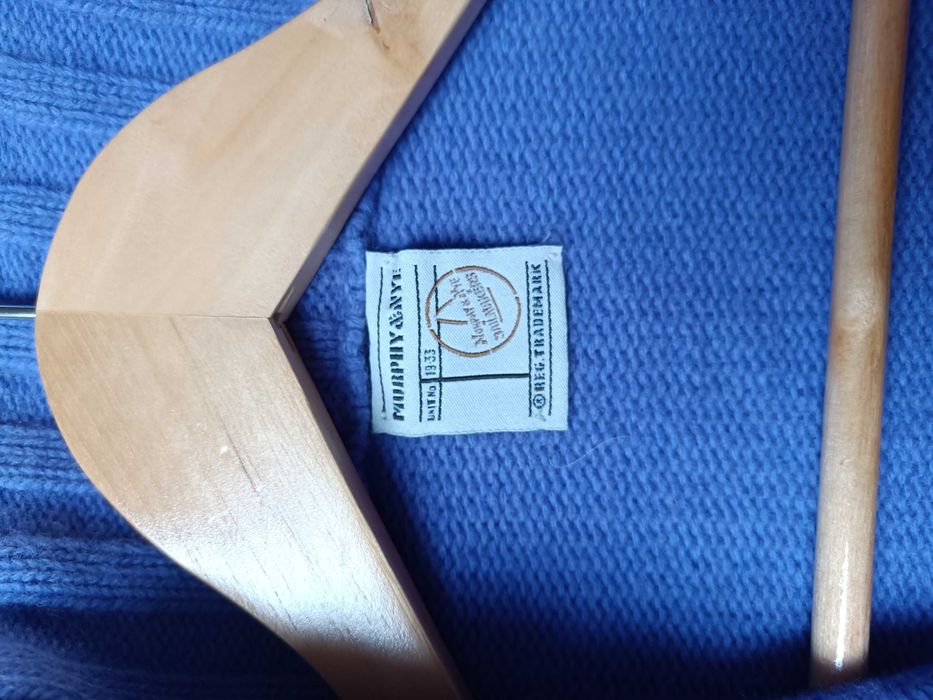 Wełniany kardigan z zamkiem