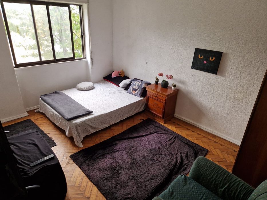 Quarto para arrendar