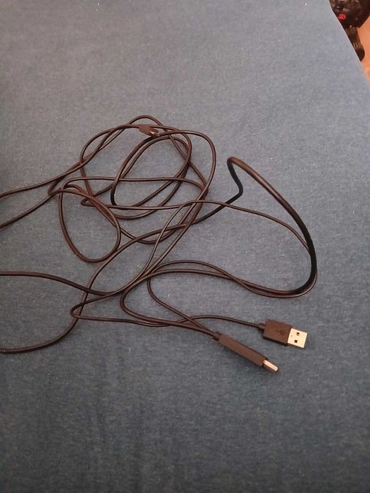 Kabel Hdmi z 2 wyjsciami usb i micro B