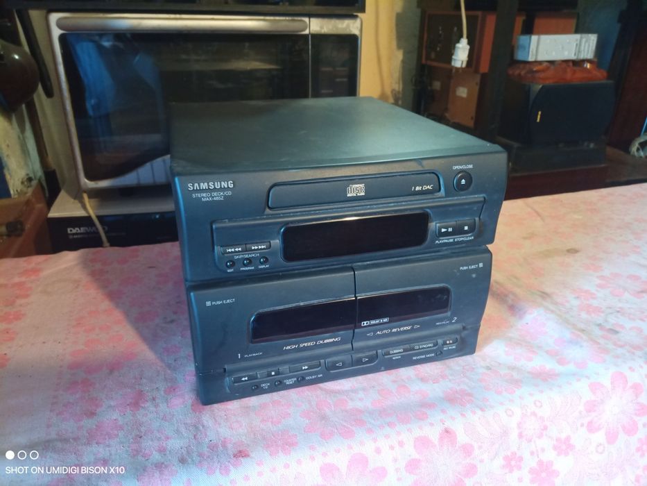 Мощные колонки Samsung под ремонт с блоком кассет и CD