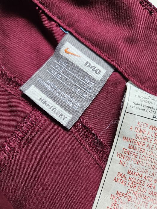 Malinowe dresy nike 40 nike fit dry