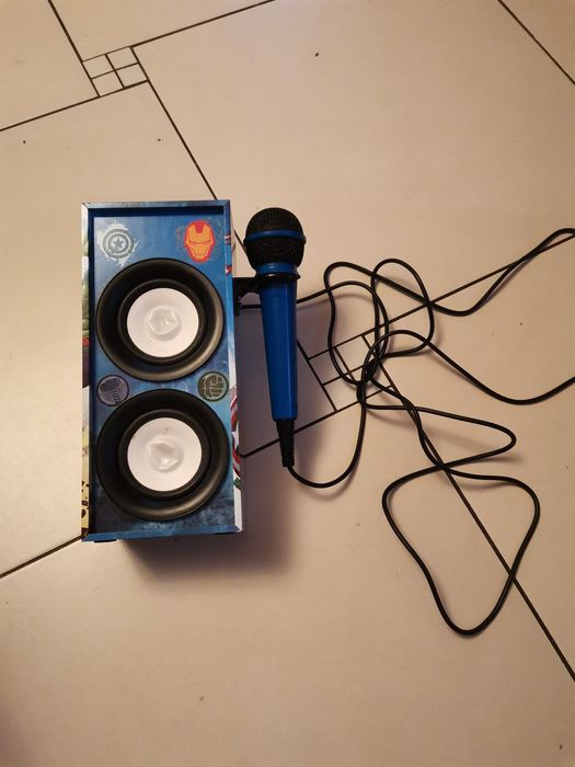 Głośnik z mikrofonem Avengers muzyka karaoke