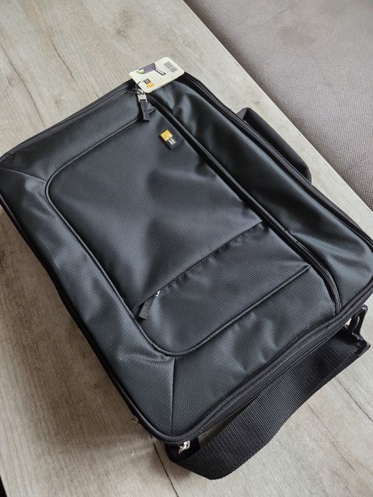 Torba CaseLogic czarna  na laptopa 17.3 cali nowa