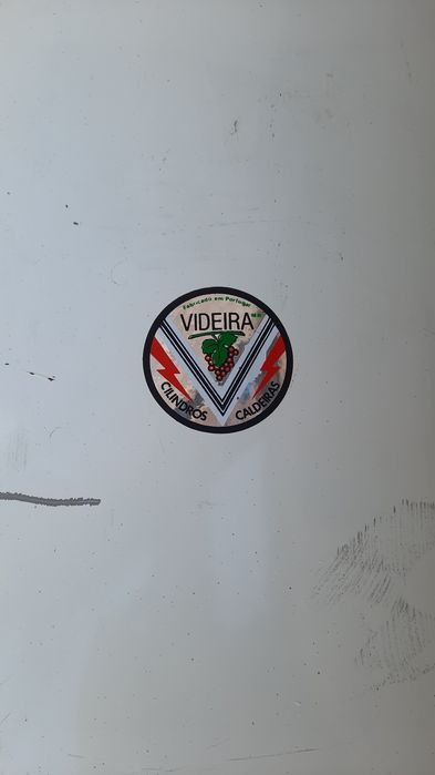 Cilindro oara água quente. Bom estado.