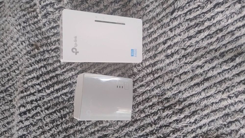 Powerline-адаптер TP-Link TL-WPA4220 AV600