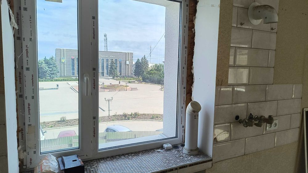 Продається 3-кімнатна квартира в м.Ізюм
