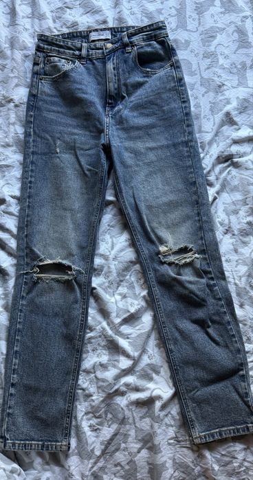 Jeansy mom fit Pull&Bear roz.36