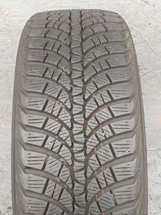 215/55R17 98V kumho WinterCraft WP71