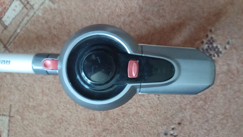 РОБОЧИЙ акамуляторний пилосос REDMOND