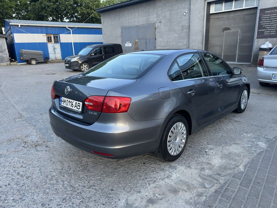 Продам volkswagen jetta 6 2.5 se