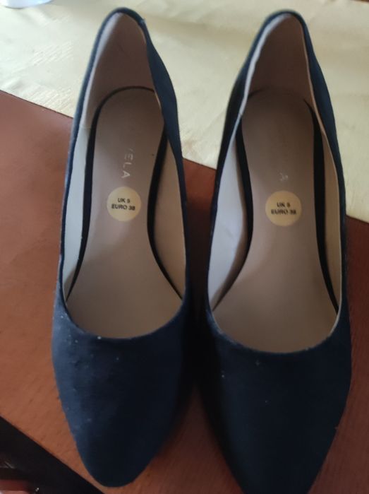 Buty na koturnie roz.38