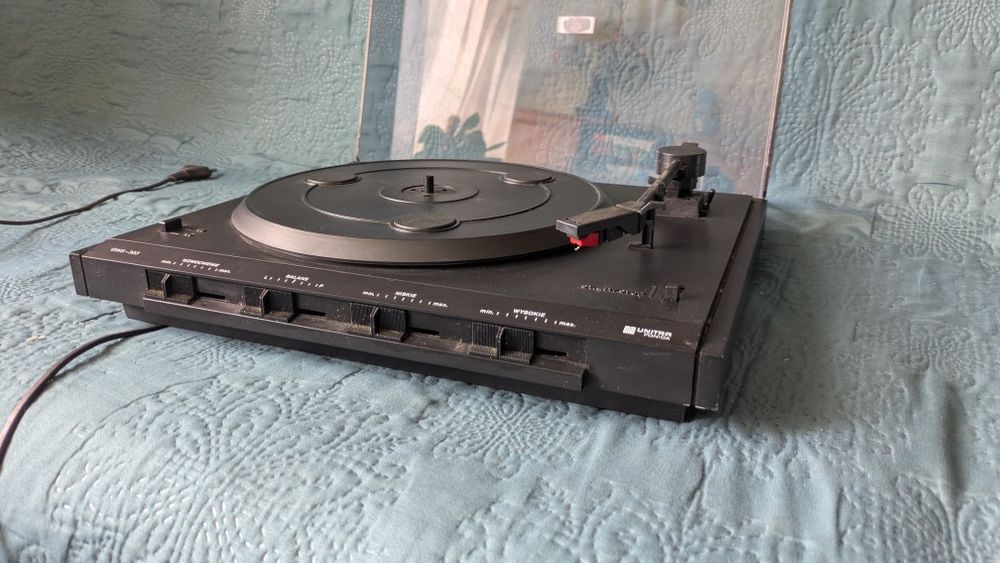 Gramofon UNITRA fonica GWS 303