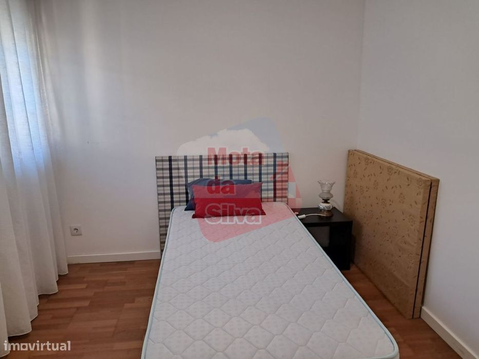 Excelente Quarto em Almada