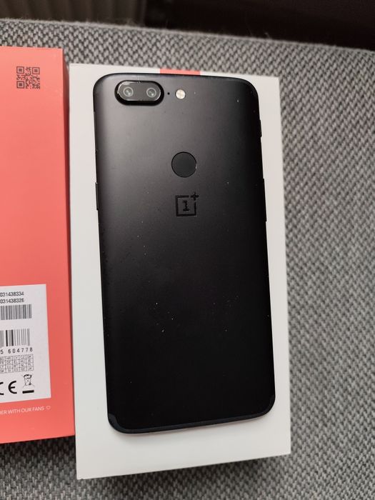 Smartfon One plus5T