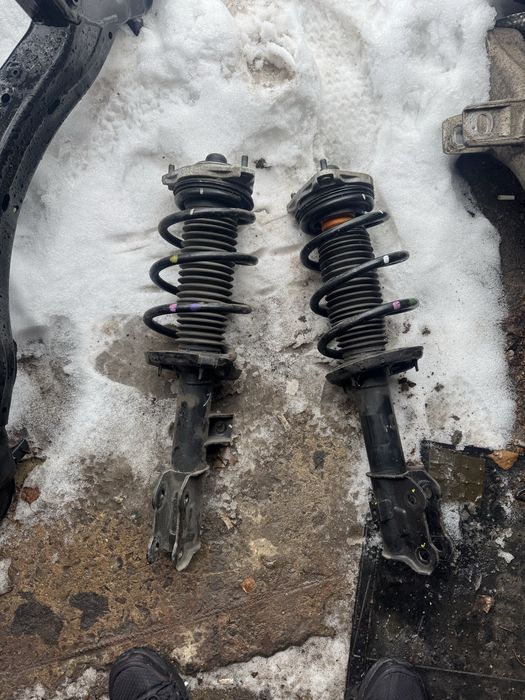 Передні амортизатори кіа ев6 іонік 5