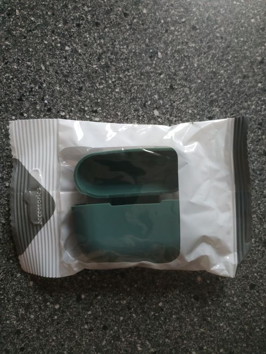 Чохол для навушників Apple AirPods Pro