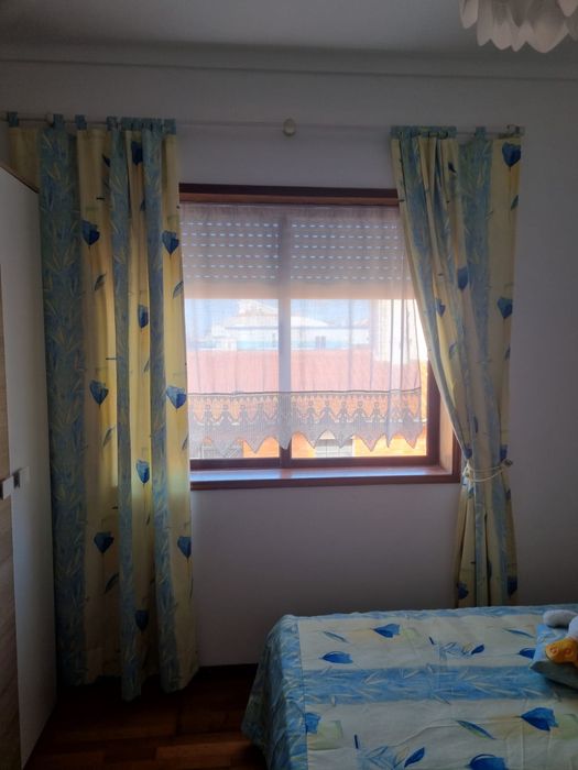 Mobilia de quarto como nova, pouco uso. Oportunidade