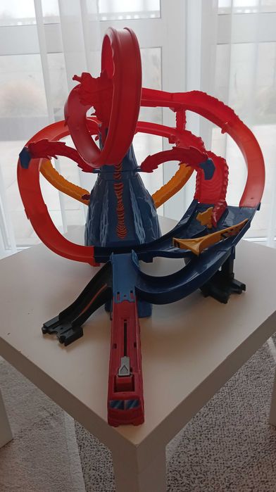 Hot Wheels City Zestaw Ucieczka z wulkanu