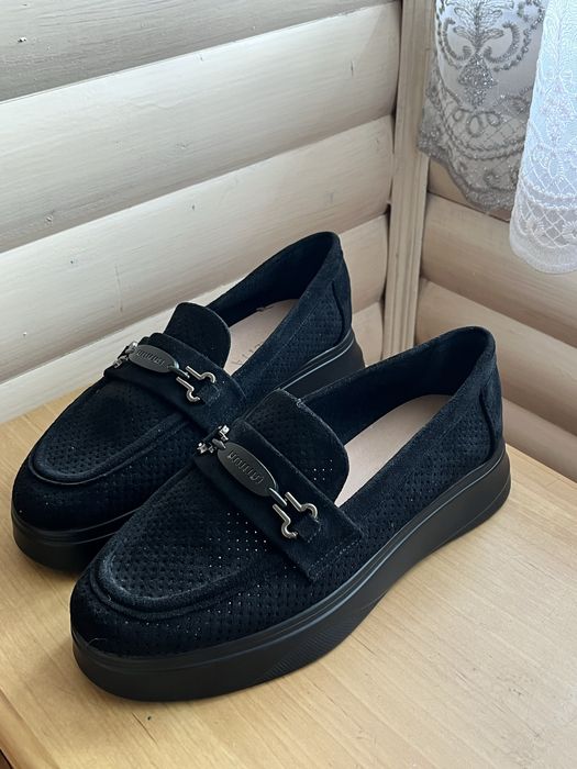 Продаються Лофери