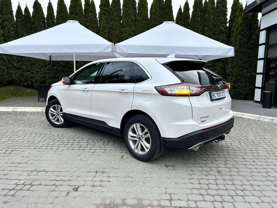 Автомобіль Ford Edge