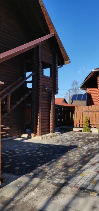 Проживання в дерев'яному будинку.