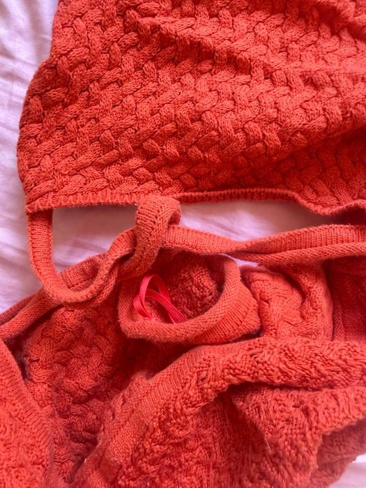 Conjunto Vermelho de Malha Top + Saia com Tiras Red Knit Two-Piece Set S