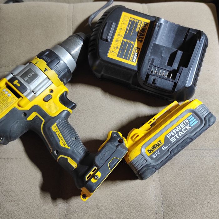 DeWalt dcb999 шуруповерт, ударна дрель
