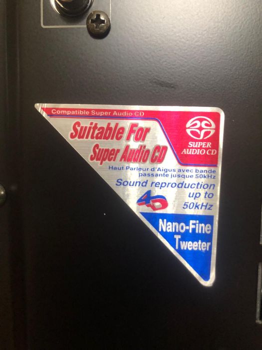 Subwoofer ativo com 5 colunas