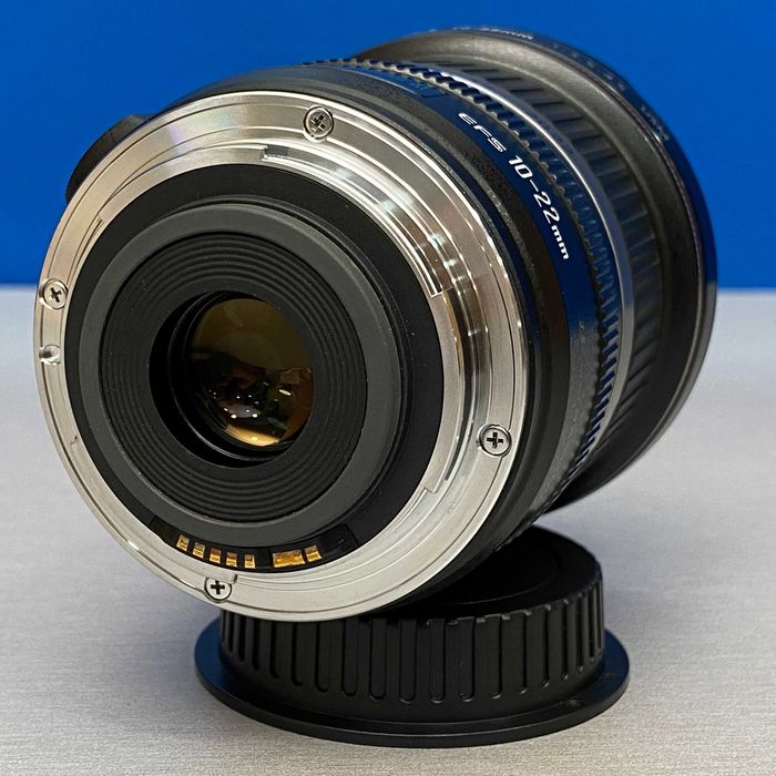 Canon EF-S 10-22mm f/3.5-4.5 USM