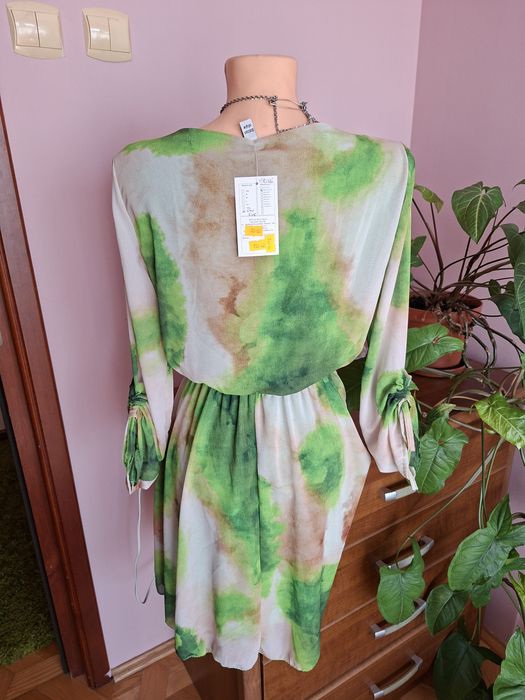 Sukienka nowa zwiewna