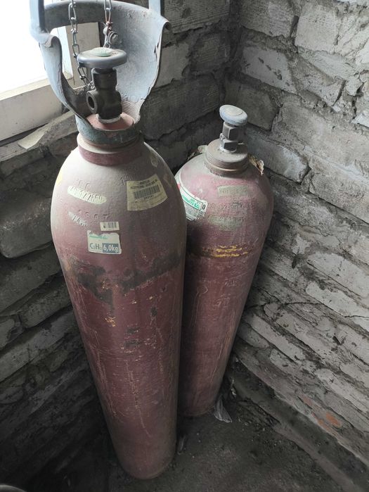 Butle acetylynowe 40l