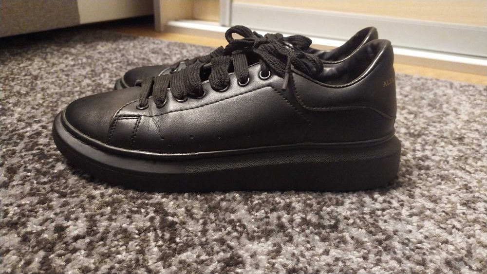 Кросівки Alexander McQueen (42 розмір)