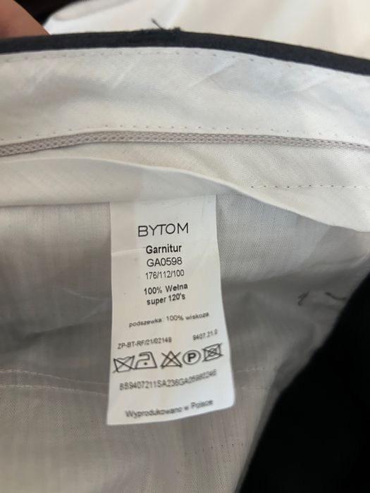Kompletny zestaw męski garnitur + akcesoria BYTOM