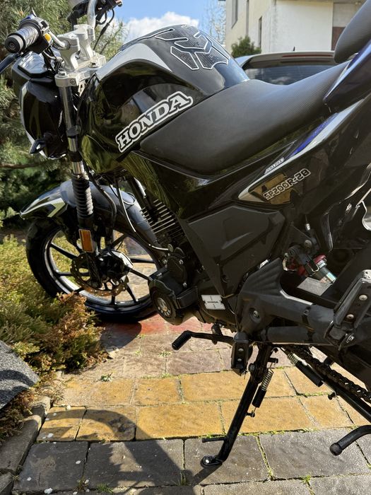 Spark sp200 r28 200 куб пробіг лише 400км