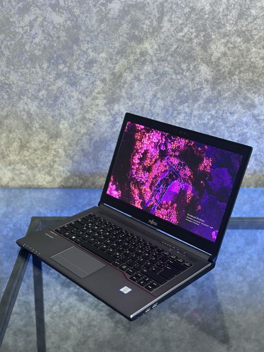 Ноутбук Fujitsu LifeBook E746 / i5-6300U / 4GB RAM / HDD 1TB / Intel HD Graphics 520 / 14” FullHD