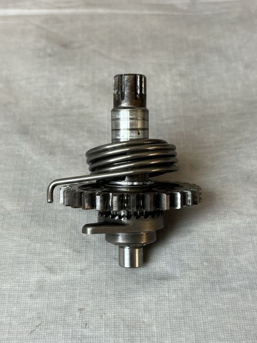 Wałek kopnika SUZUKI RMZ250 R 10-15